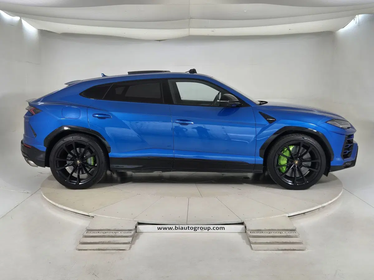 Lamborghini Urus usata a Torino (5)