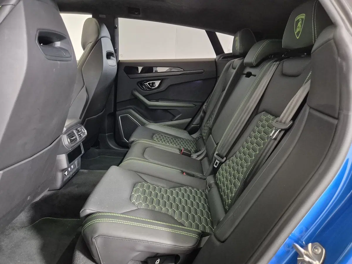 Lamborghini Urus usata a Torino (7)