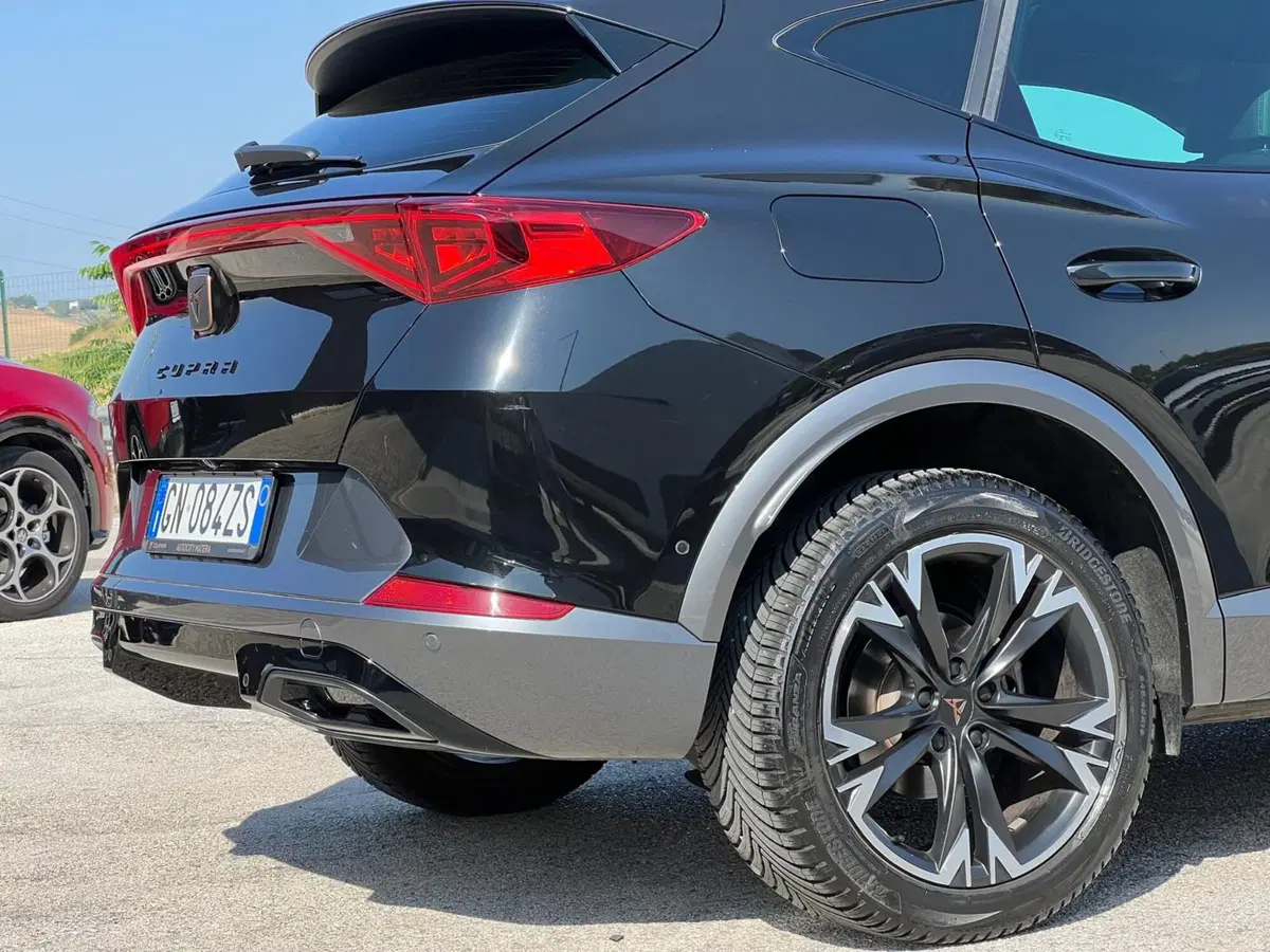 Cupra Formentor usata a Matera (7)