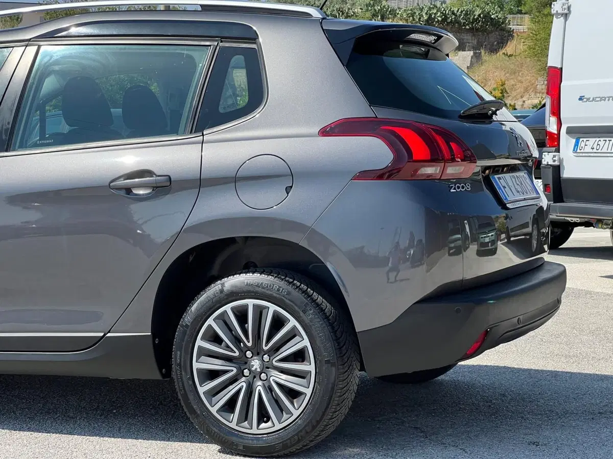 Peugeot 2008 usata a Matera (15)