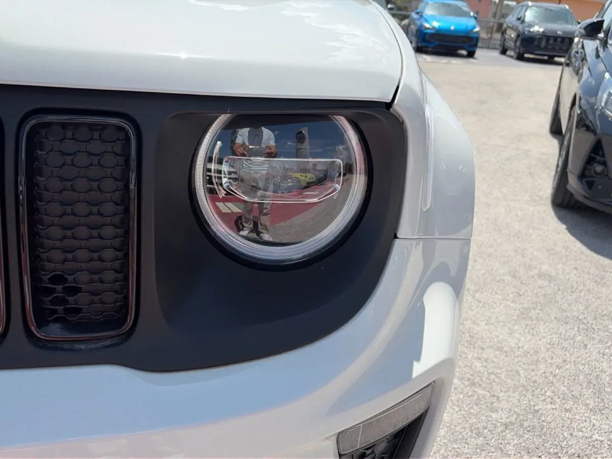 Jeep Renegade nuova a Pescara (9)