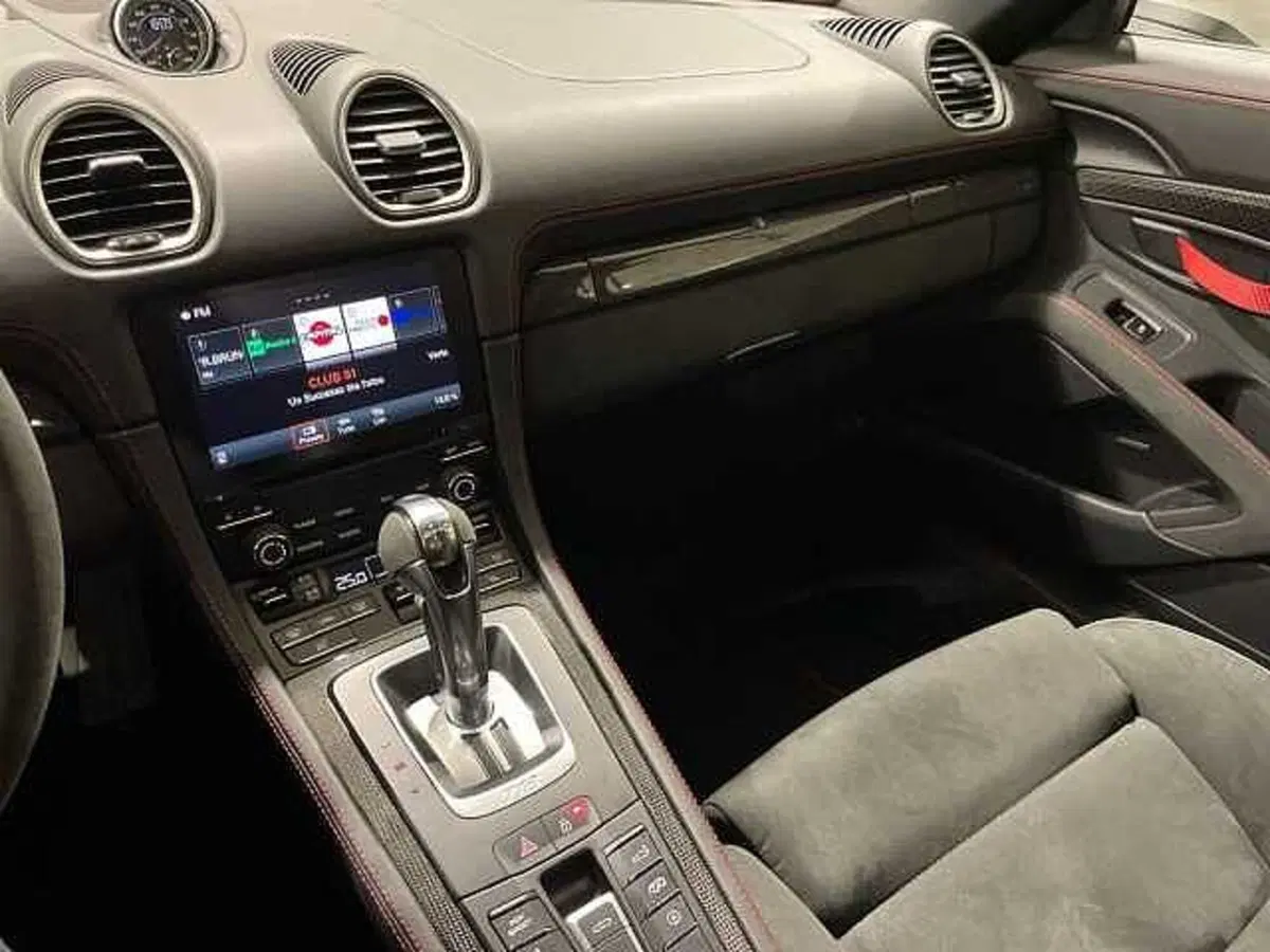 Porsche 718 Boxster  usata a Napoli (18)