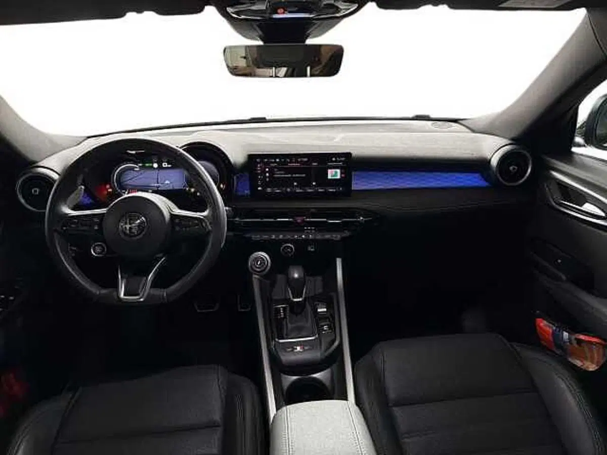 Alfa Romeo Tonale usata a Napoli (14)