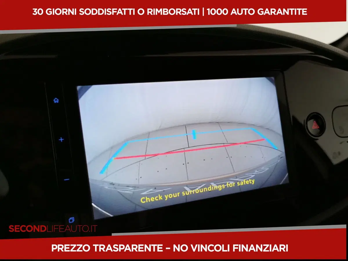 Toyota Aygo X nuova a Chieti (12)