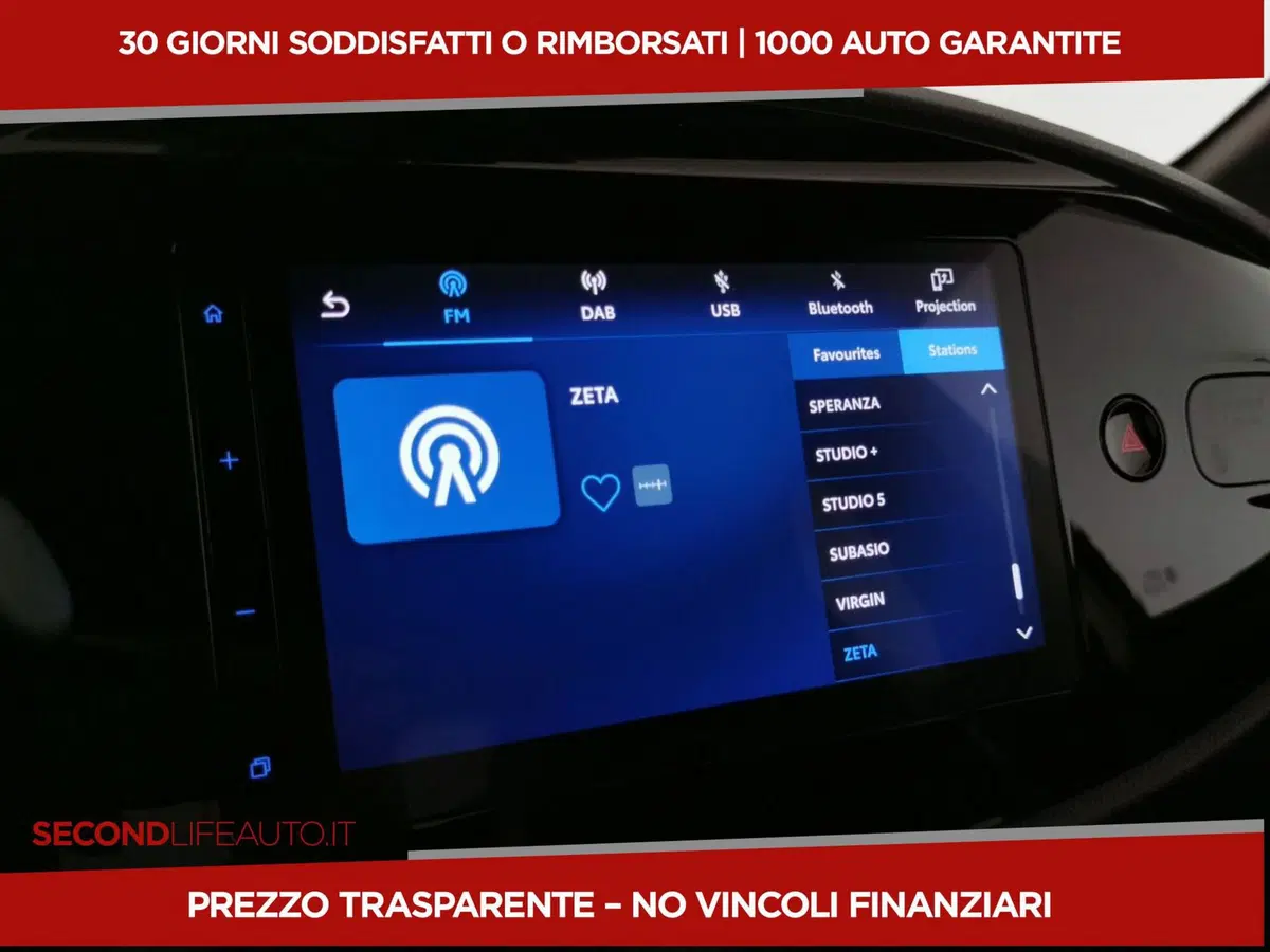 Toyota Aygo X nuova a Chieti (14)