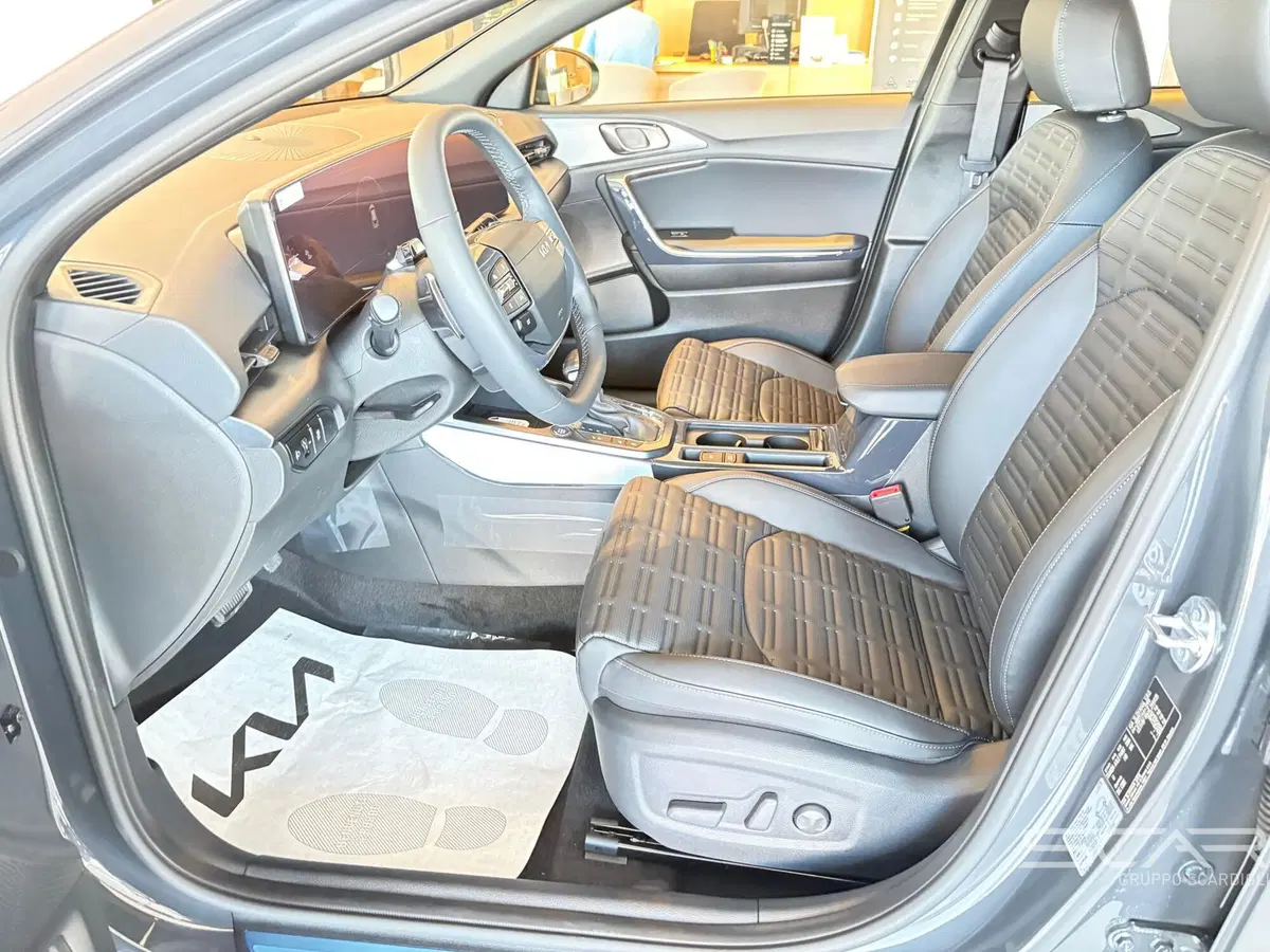 Kia XCeed nuova a Livorno (11)