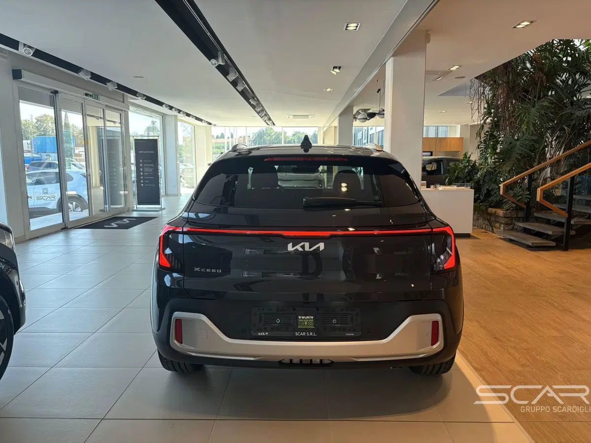 Kia XCeed nuova a Livorno (2)