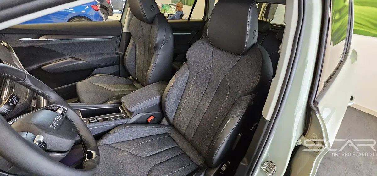Skoda Elroq nuova a Livorno (10)