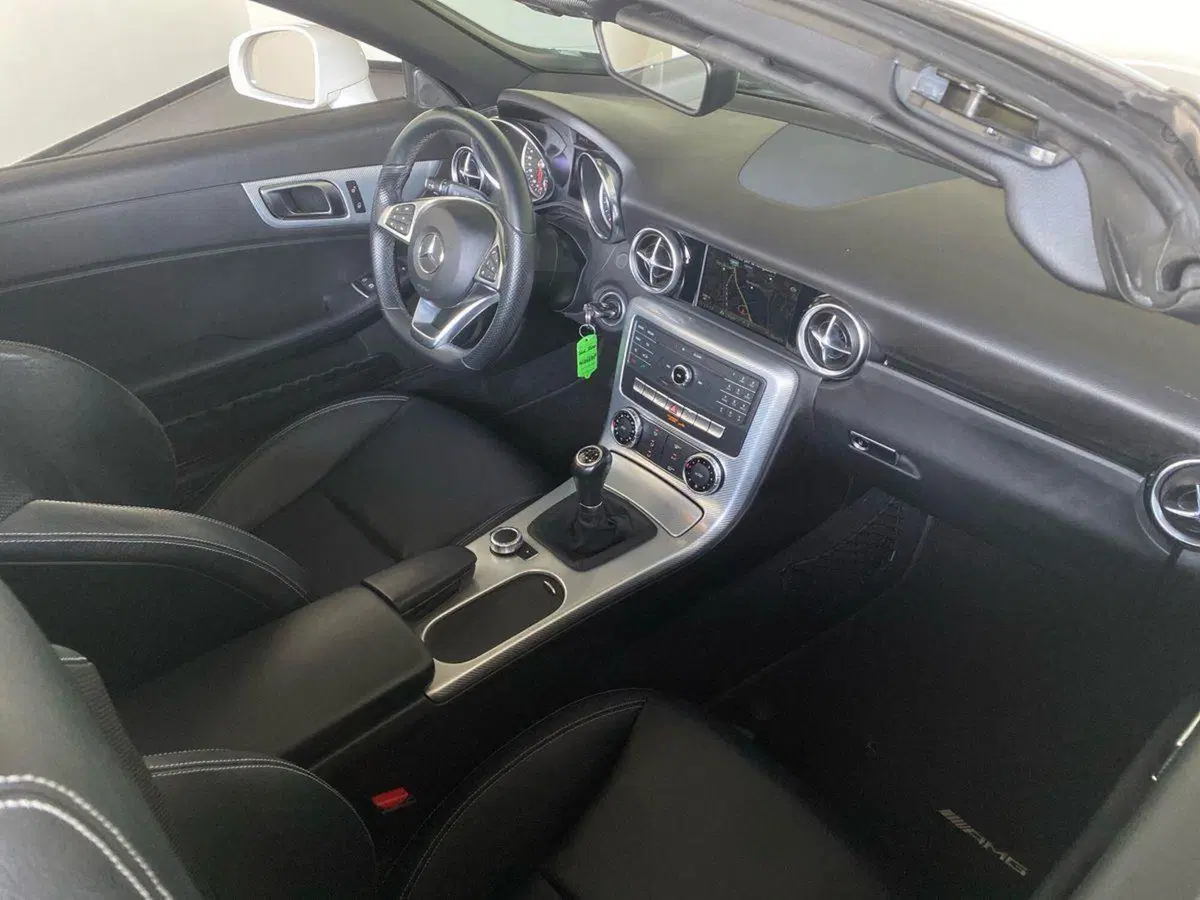 Mercedes-Benz SLC usata a Bergamo (10)