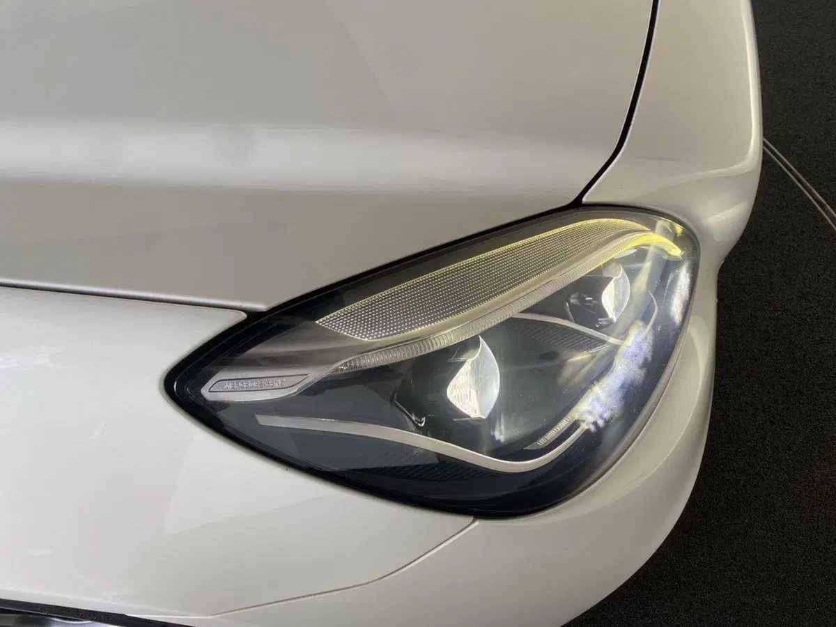 Mercedes-Benz SLC usata a Bergamo (18)