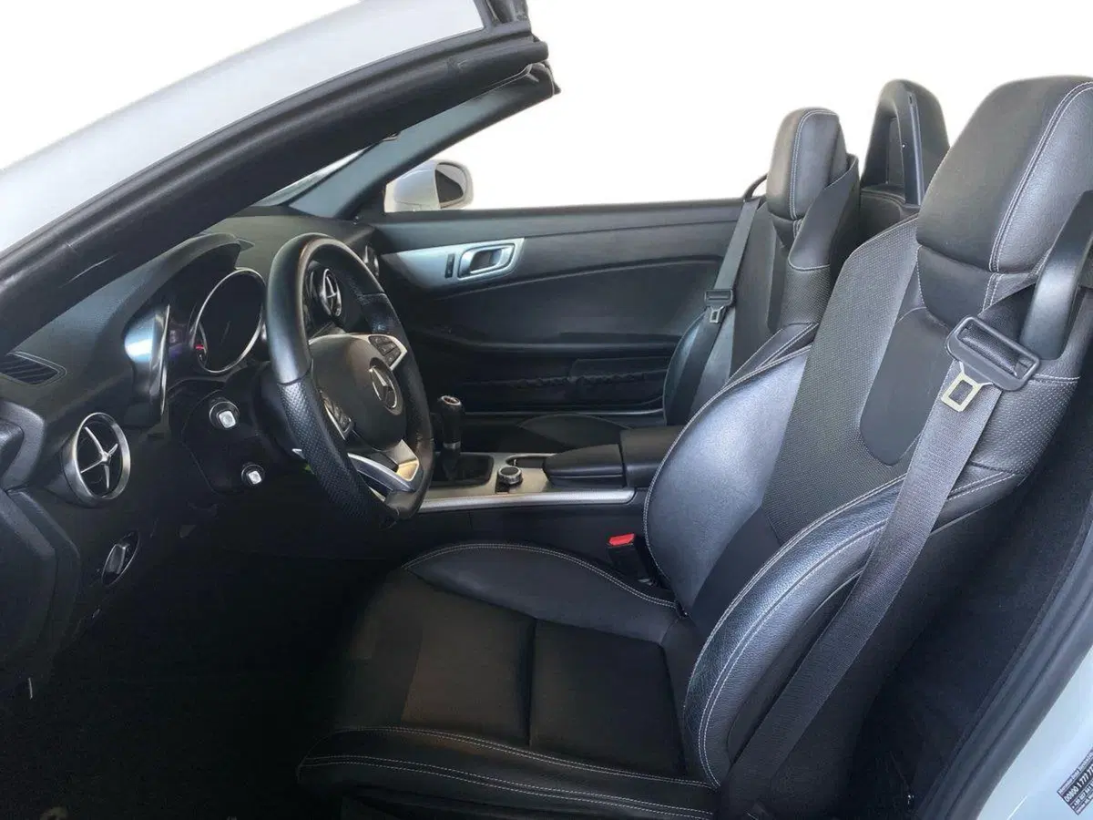Mercedes-Benz SLC usata a Bergamo (8)
