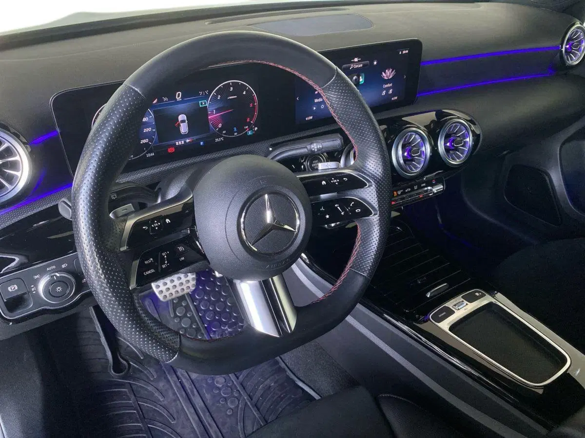 Mercedes-Benz Classe A usata a Bergamo (11)