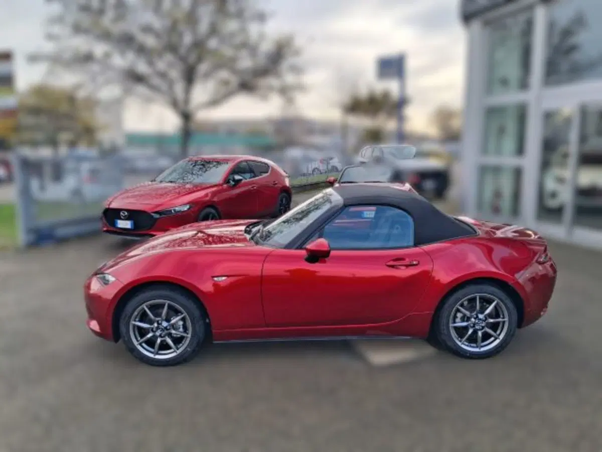 Mazda MX-5 nuova a Bologna (2)