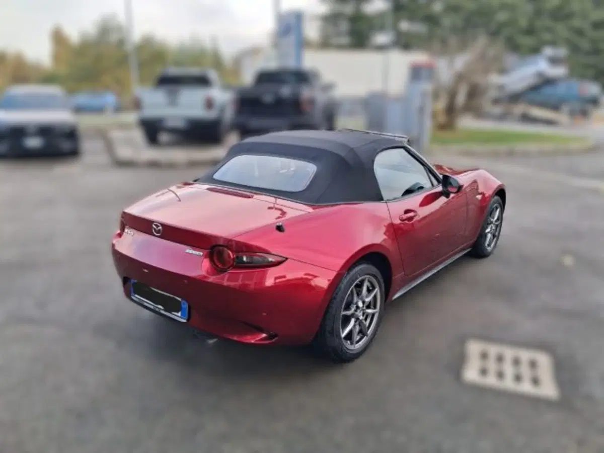 Mazda MX-5 nuova a Bologna (5)
