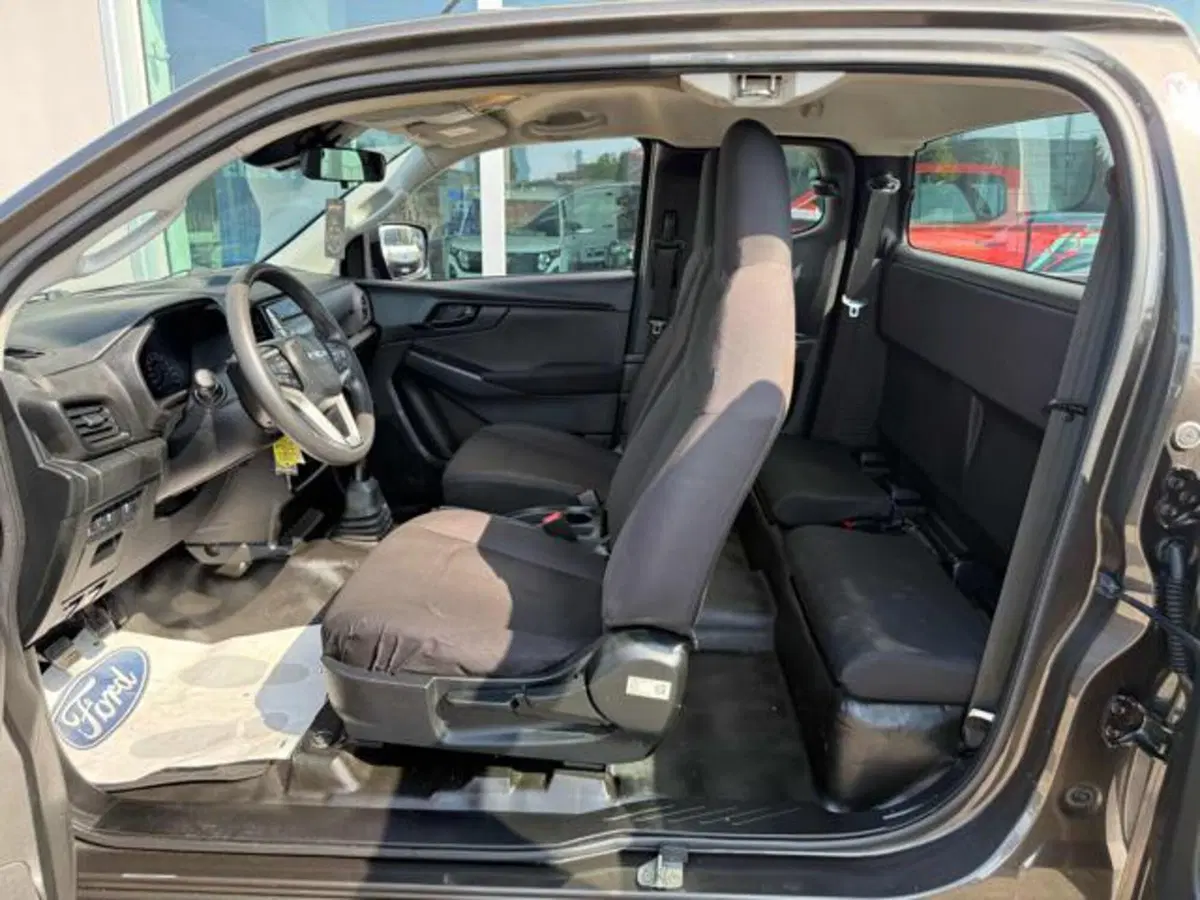 Isuzu D-Max Pick-up usata a Bologna (14)