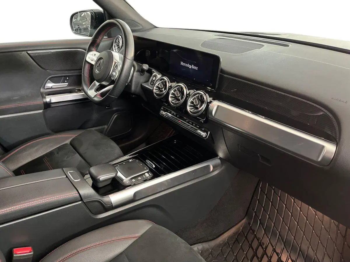 Mercedes-Benz GLB usata a Lecce (9)