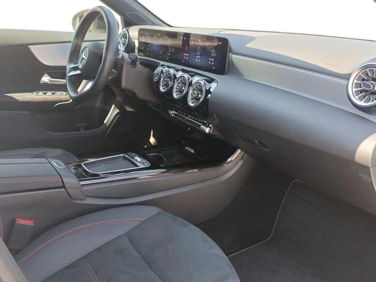 Mercedes-Benz Classe A usata a Lecce (15)