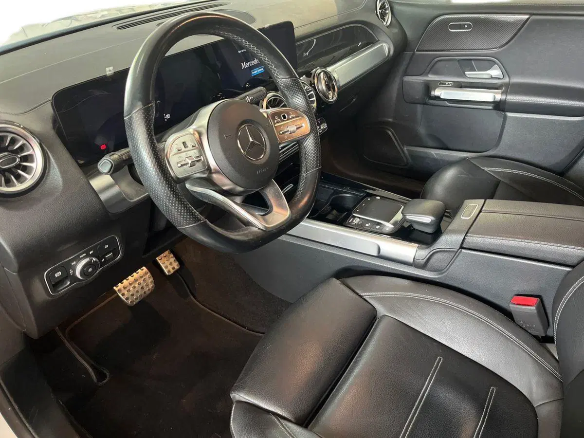 Mercedes-Benz GLB usata a Lecce (10)