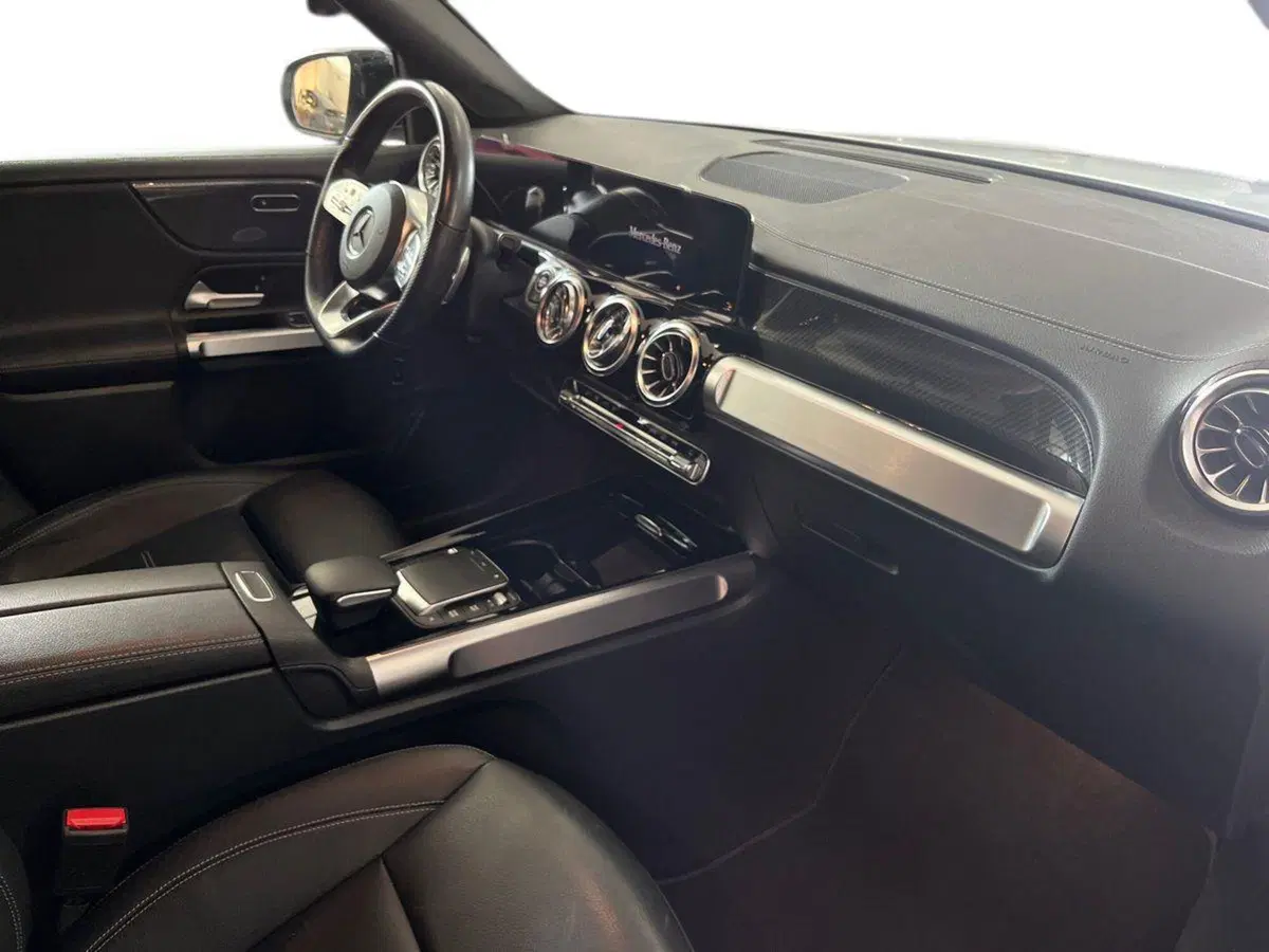 Mercedes-Benz GLB usata a Lecce (9)
