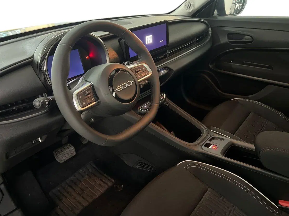 Fiat 600 nuova a Bari (10)