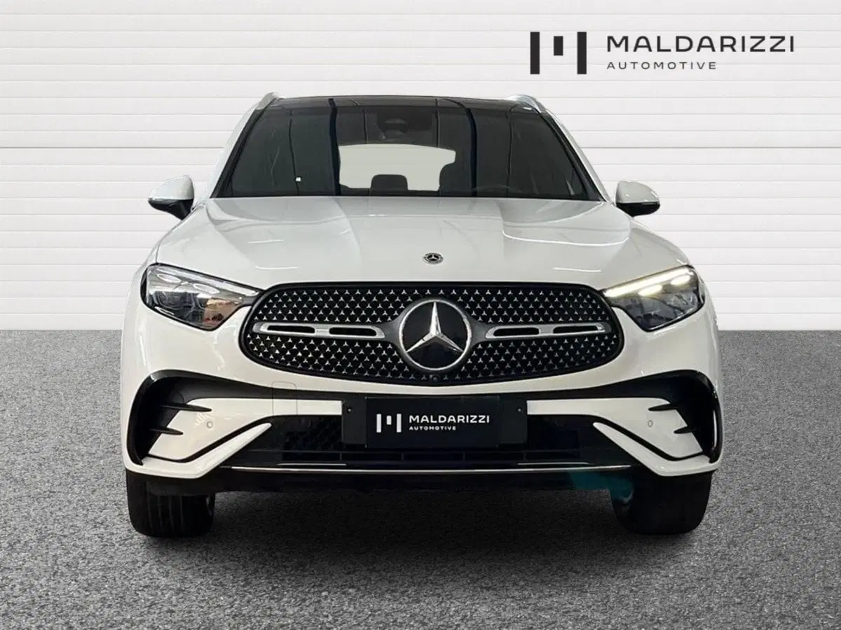 Mercedes-Benz GLC SUV usata a Bari (2)