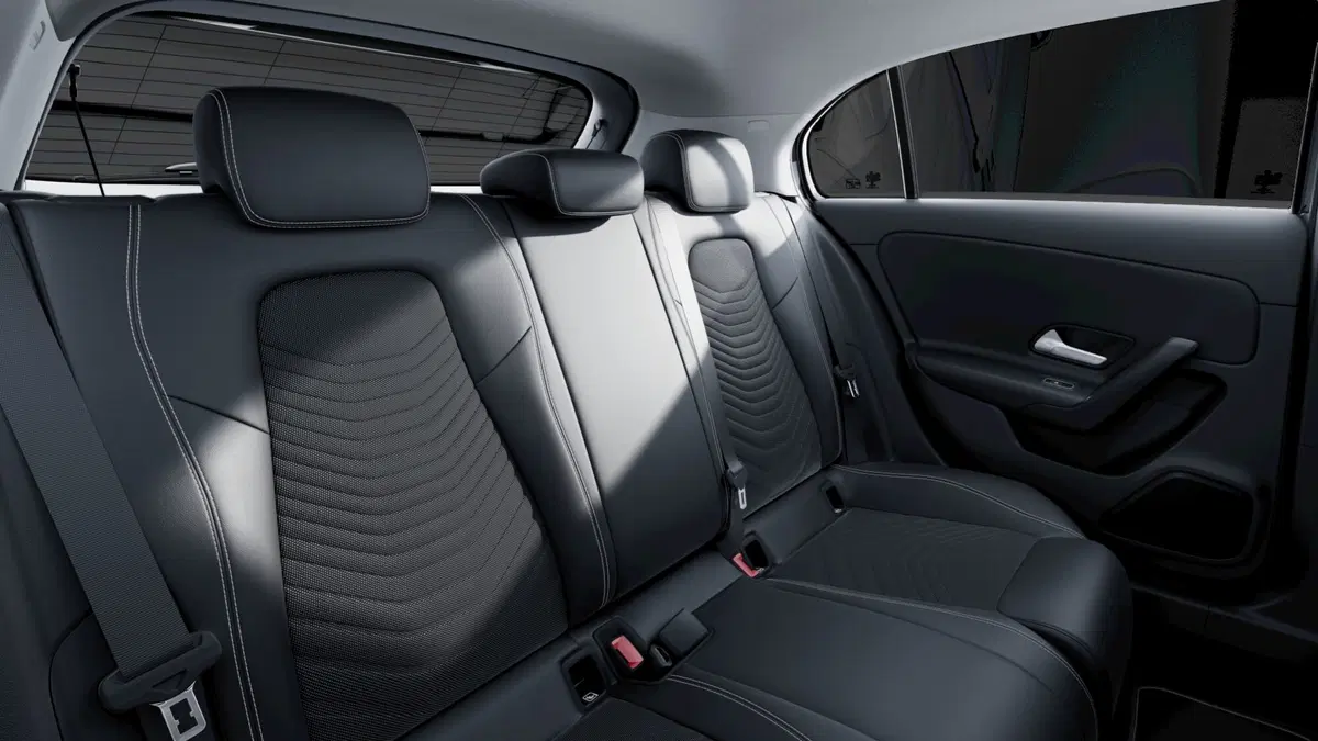 Mercedes-Benz Classe A nuova a Milano (6)