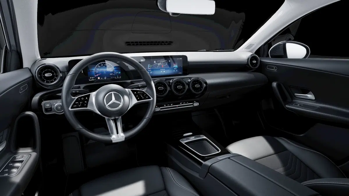 Mercedes-Benz Classe A nuova a Milano (8)