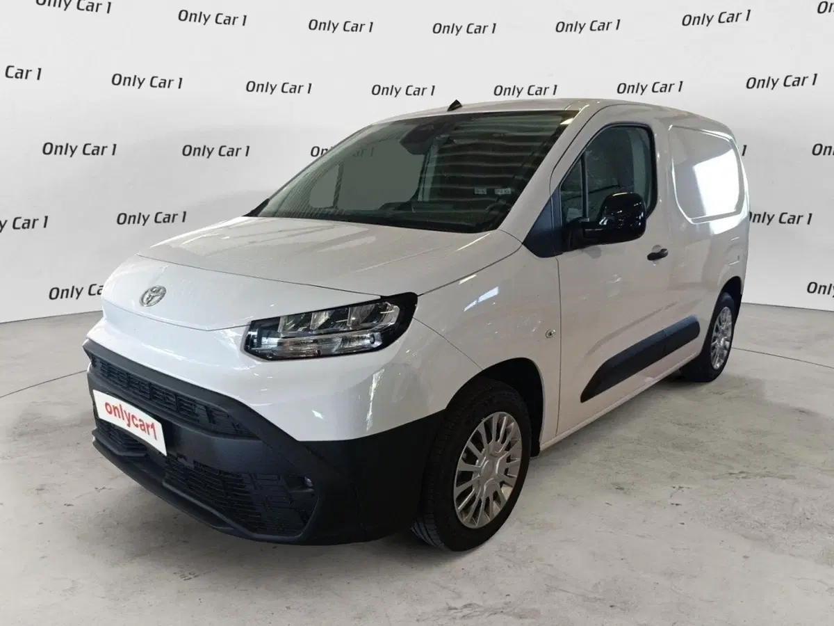 Toyota Proace City Furgone nuova a Ferrara