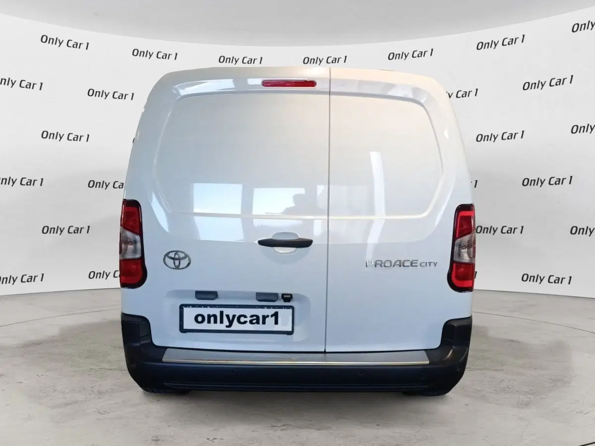 Toyota Proace City Furgone nuova a Ferrara (4)
