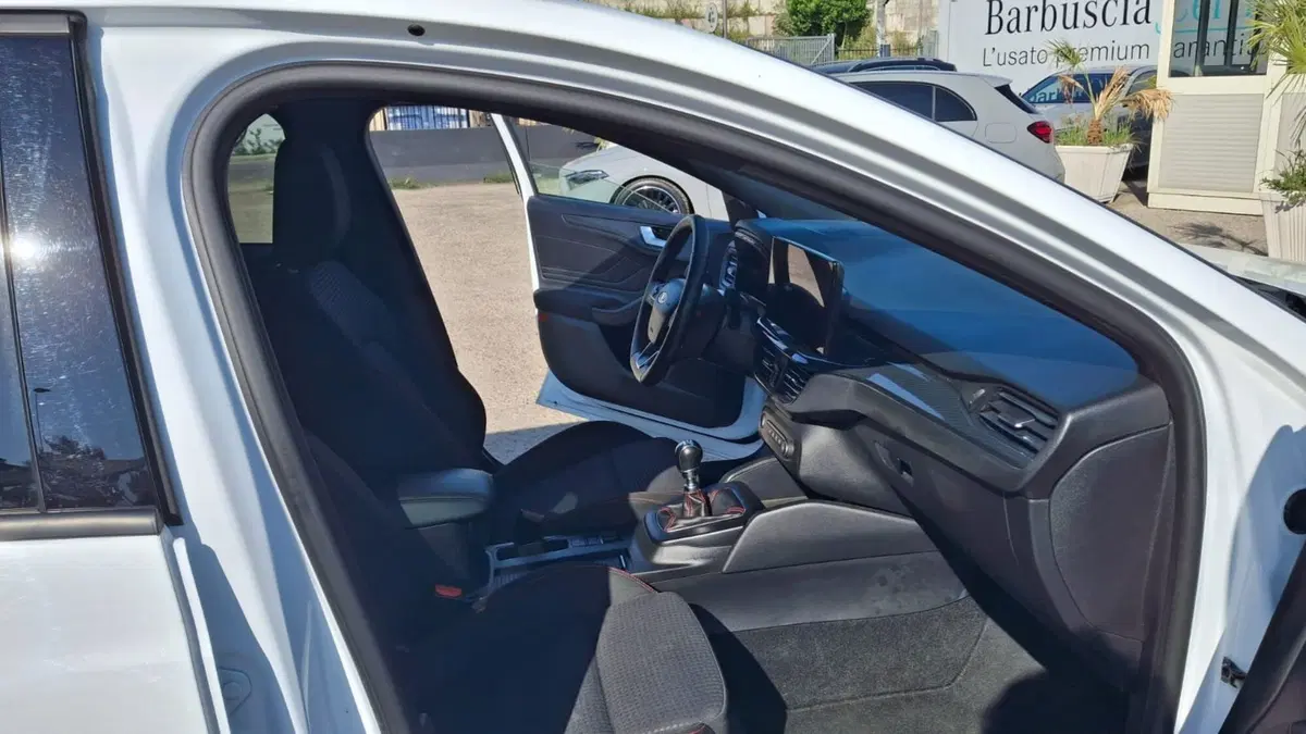 Ford Focus usata a Pescara (13)