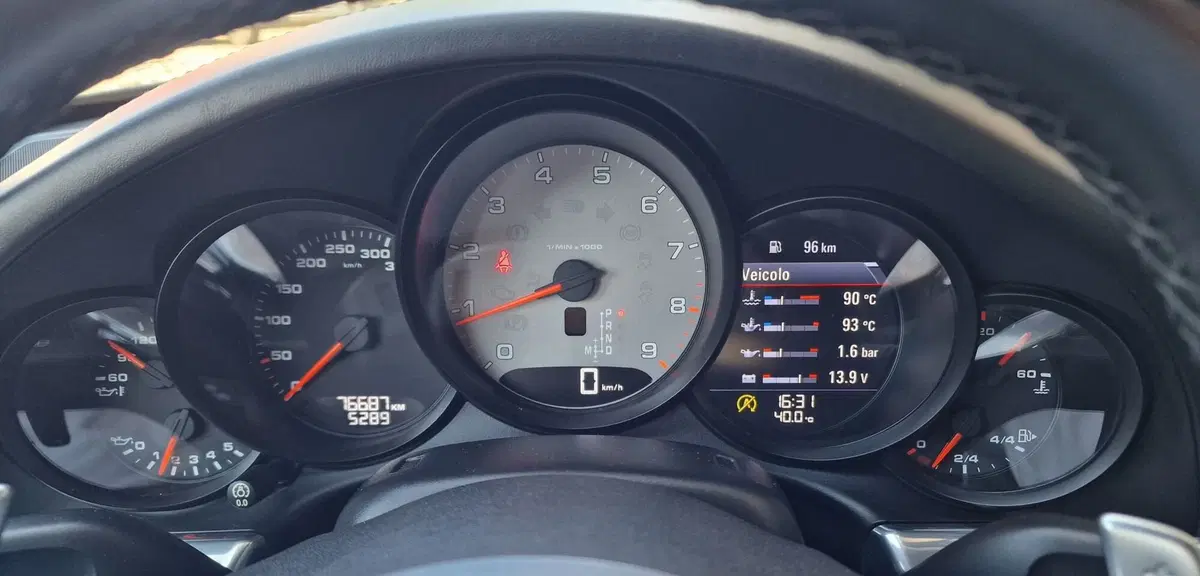 Porsche 911 Coupé usata a Milano (11)