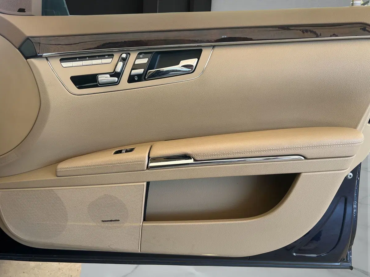 Mercedes-Benz Classe S usata a Cosenza (17)