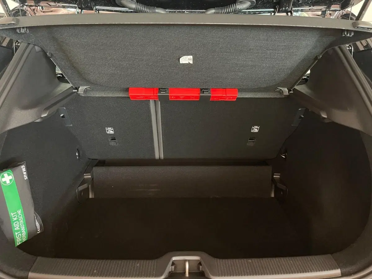 Volvo EX30 usata a Como (11)