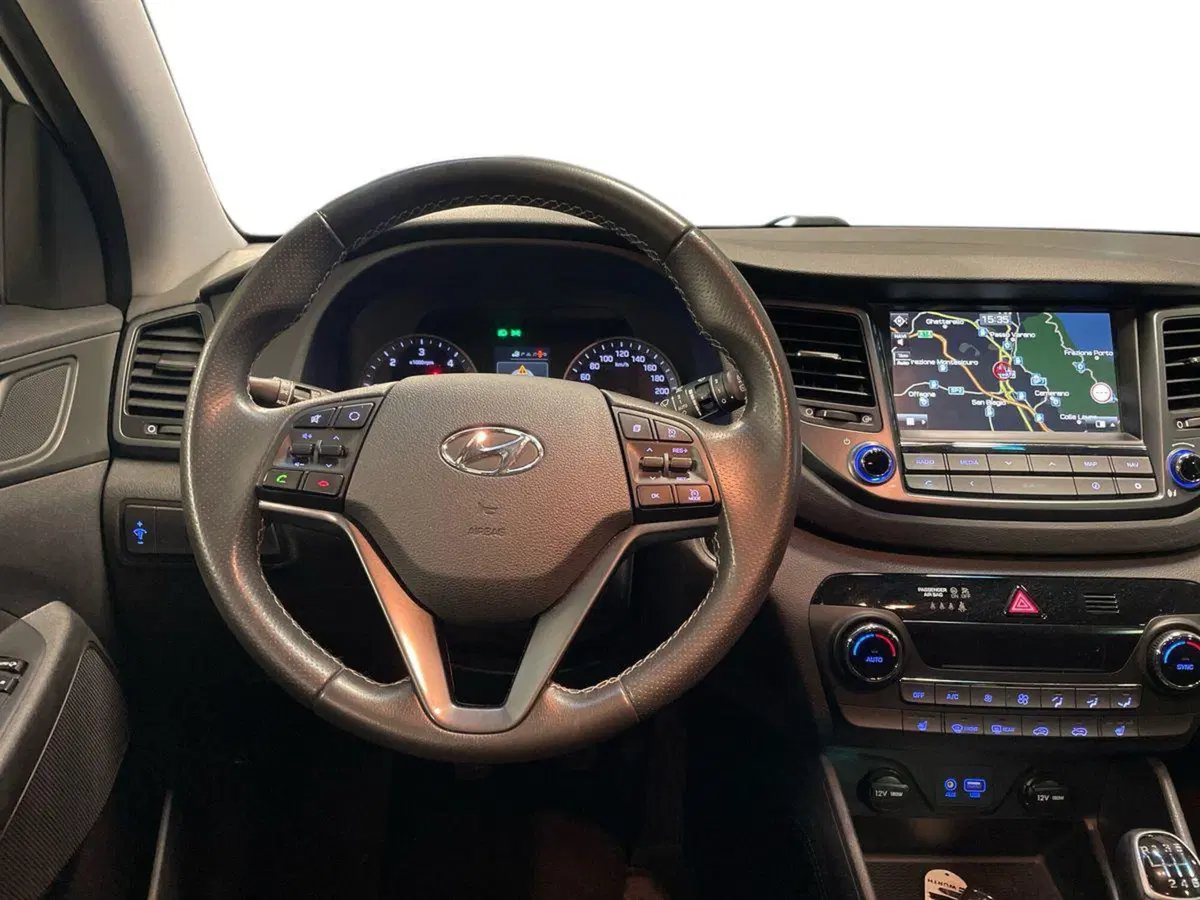 Hyundai Tucson usata a Ancona (11)