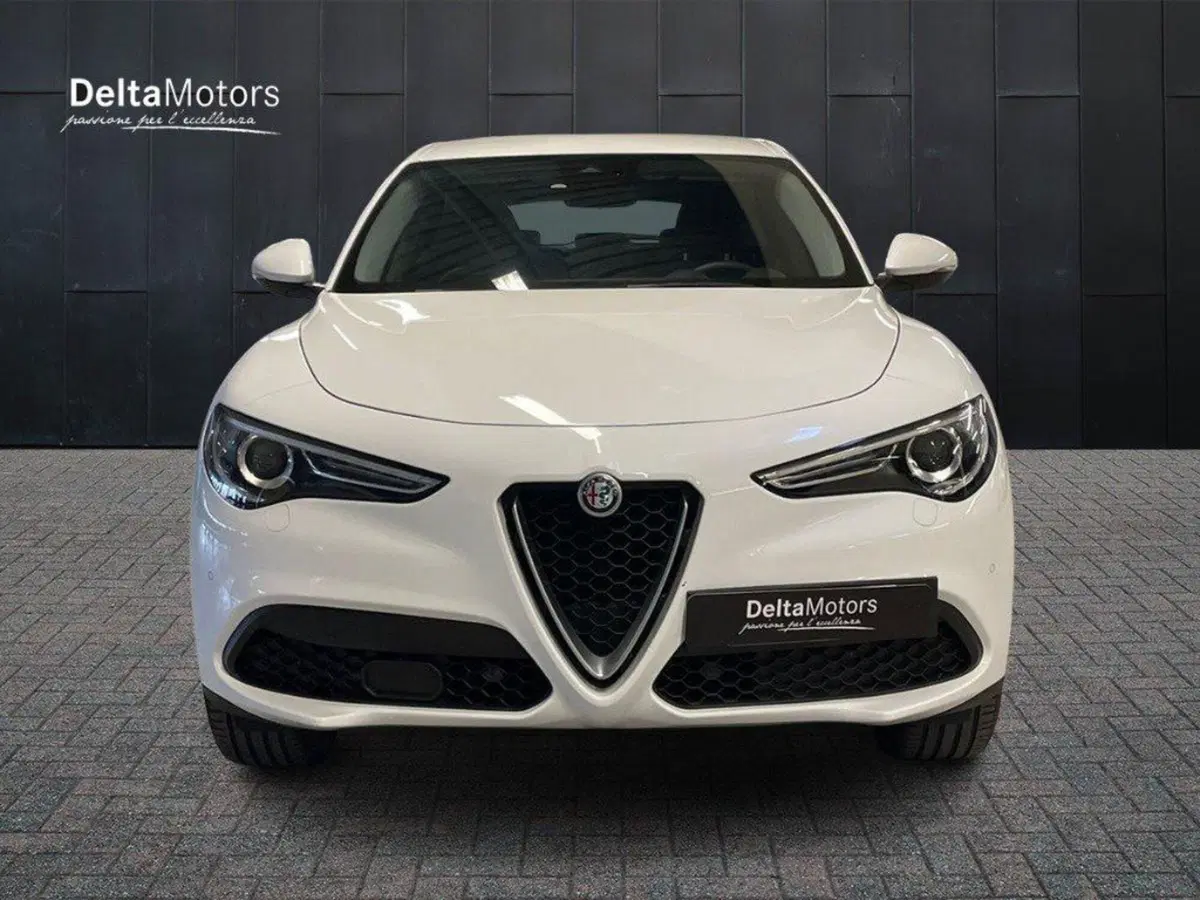 Alfa Romeo Stelvio usata a Ancona (6)
