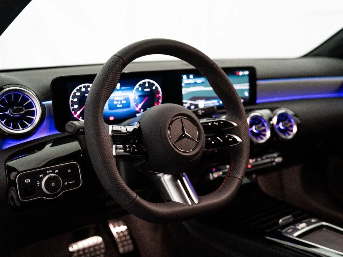 Mercedes-Benz Classe A nuova a Macerata (15)