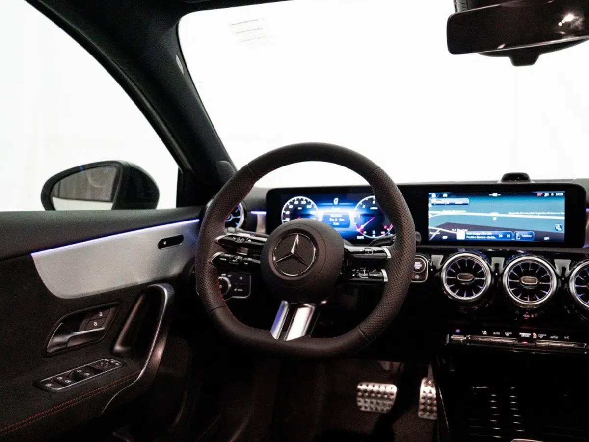 Mercedes-Benz Classe A nuova a Macerata (19)