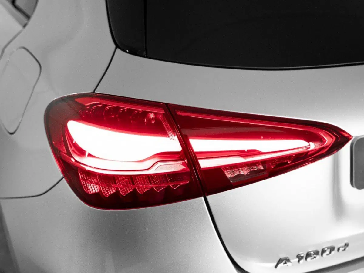 Mercedes-Benz Classe A nuova a Macerata (8)