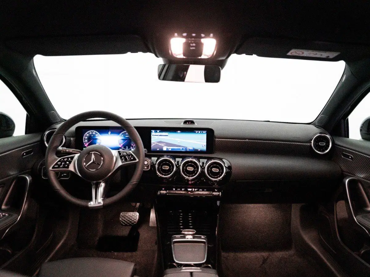 Mercedes-Benz Classe A nuova a Macerata (19)
