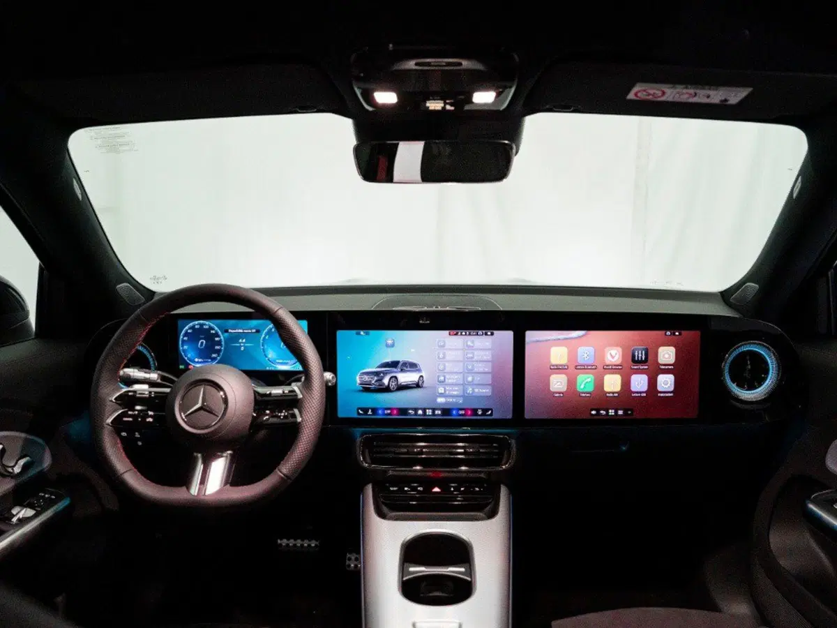 Mercedes-Benz GLB nuova a Macerata (18)