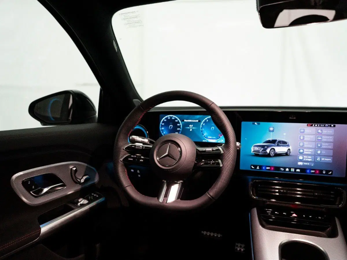 Mercedes-Benz GLB nuova a Macerata (19)