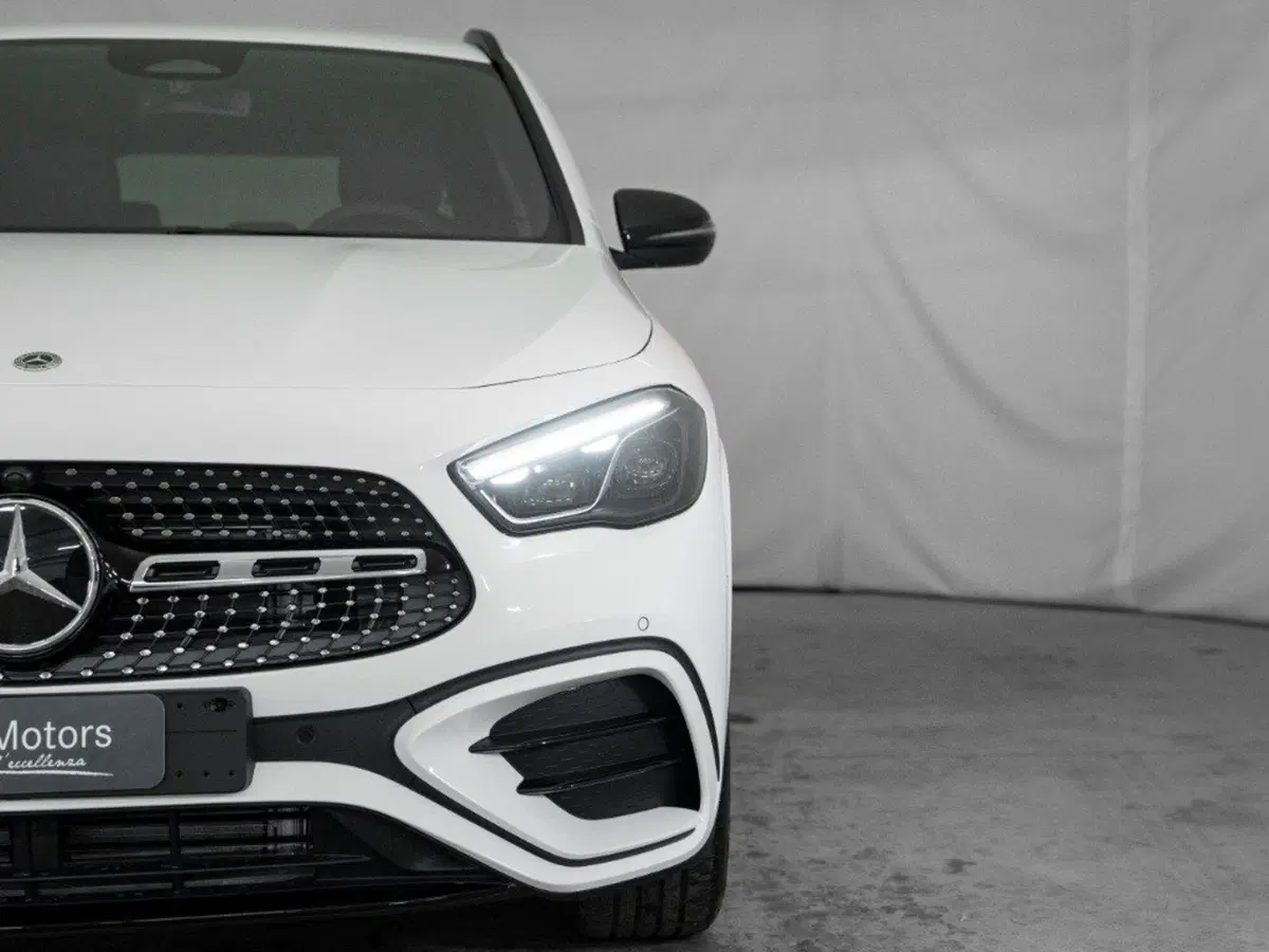 Mercedes-Benz GLA SUV nuova a Macerata (6)