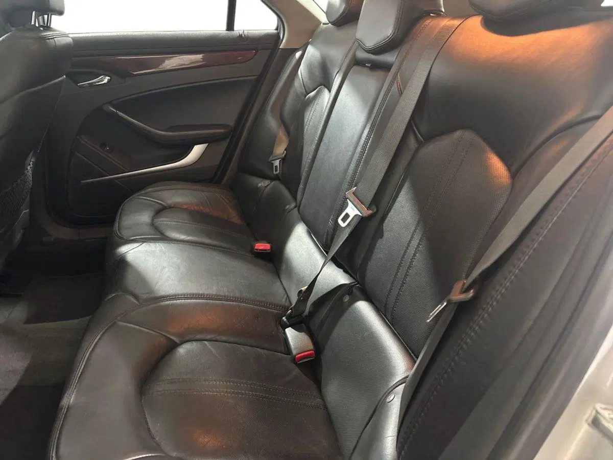 Cadillac CTS Station Wagon usata a Torino (12)