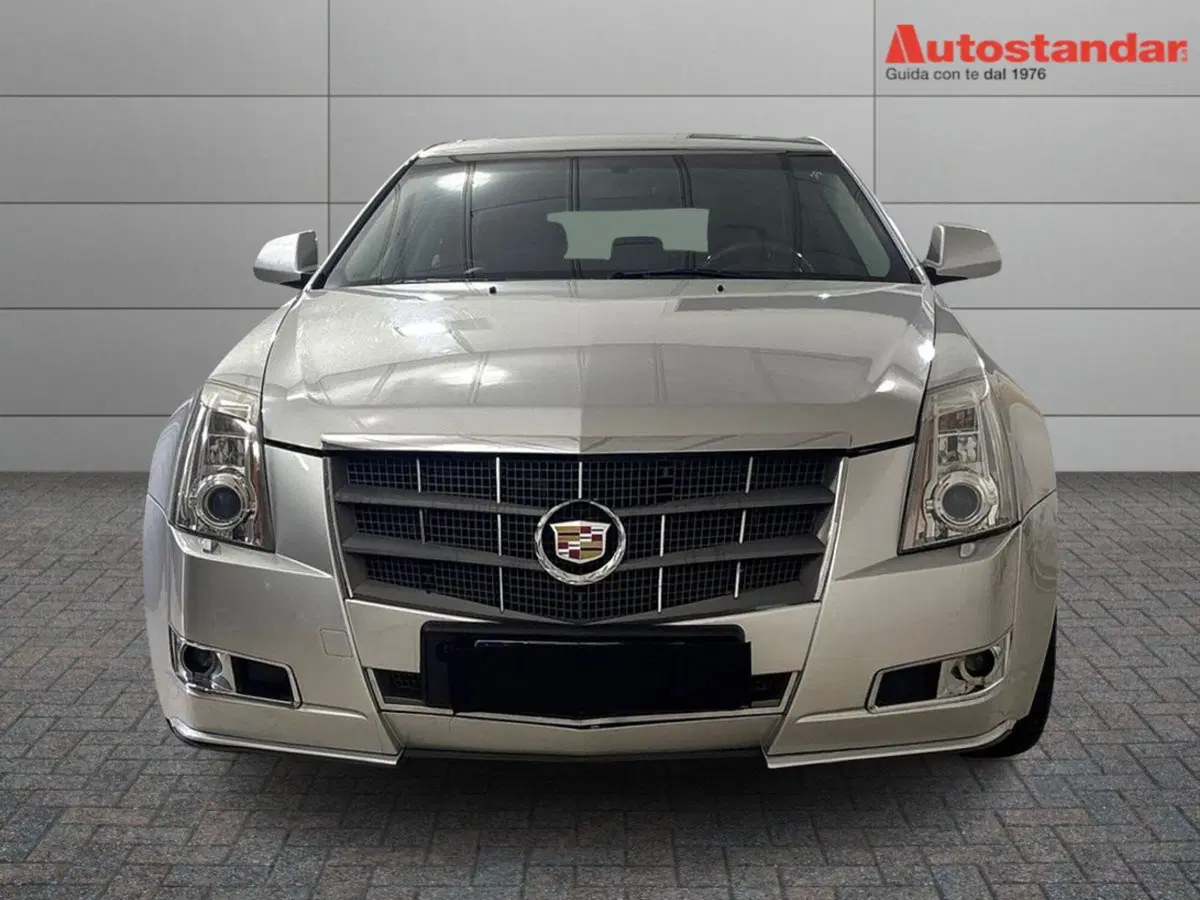 Cadillac CTS Station Wagon usata a Torino (2)