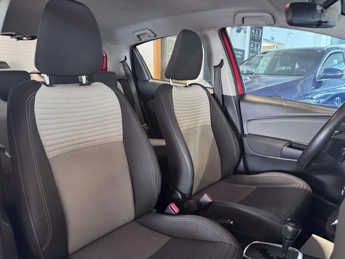 Toyota Yaris usata a Messina (8)