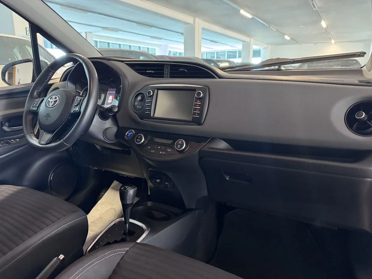Toyota Yaris usata a Messina (9)