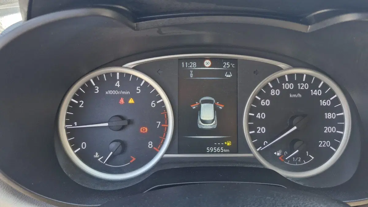 Nissan Micra usata a Pavia (10)