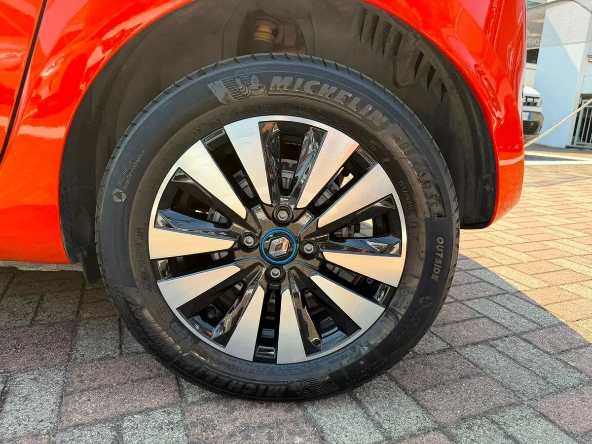 Renault Twingo usata a Pavia (18)