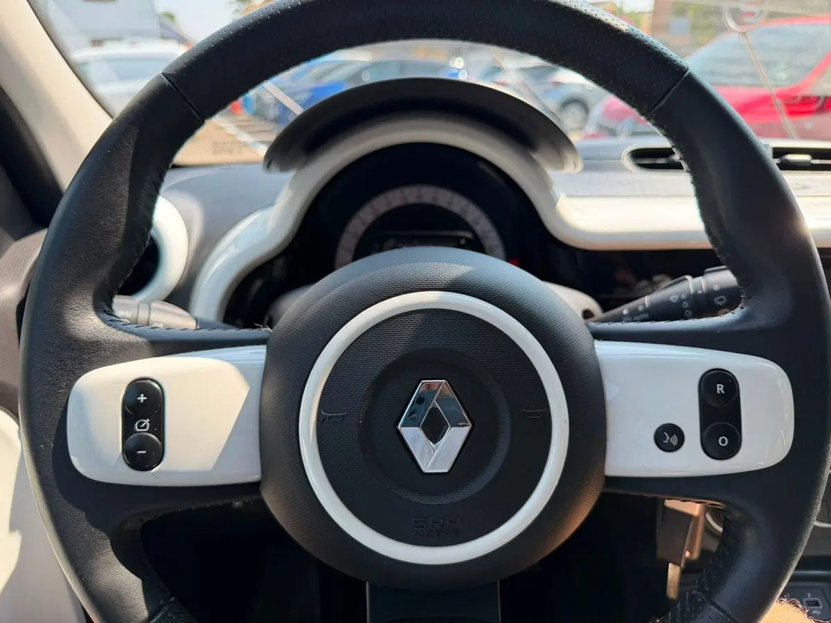 Renault Twingo usata a Pavia (6)
