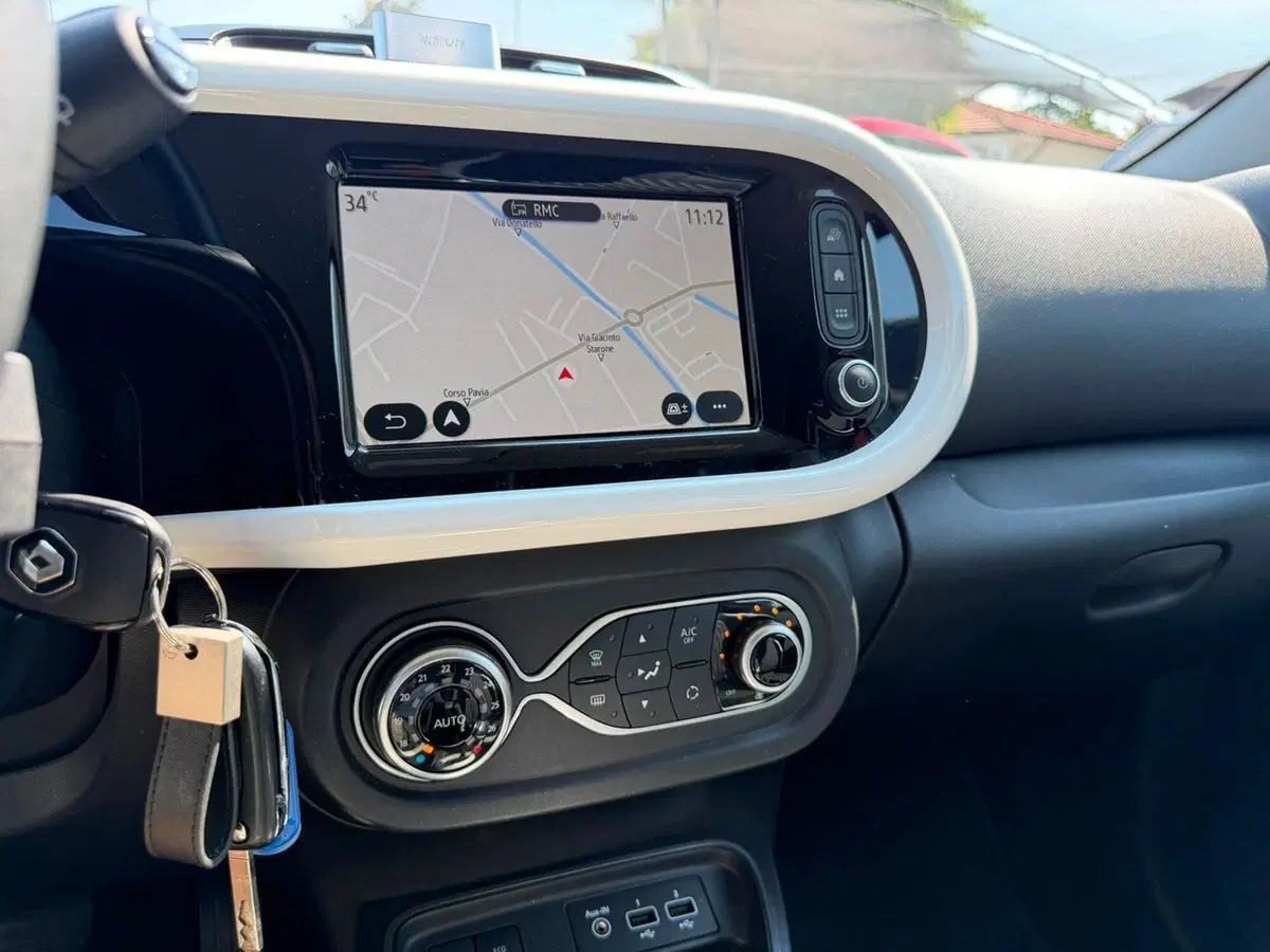 Renault Twingo usata a Pavia (8)